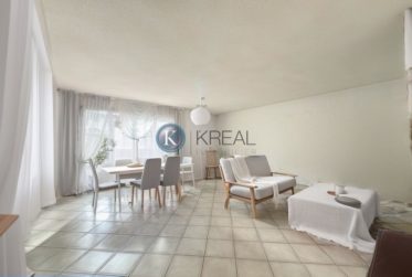 Charmante maison individuelle avec vaste jardin dans un quartier familial