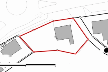 Parcelle à bâtir avec immeuble existant – à conserver ou à repenser selon votre projet !
