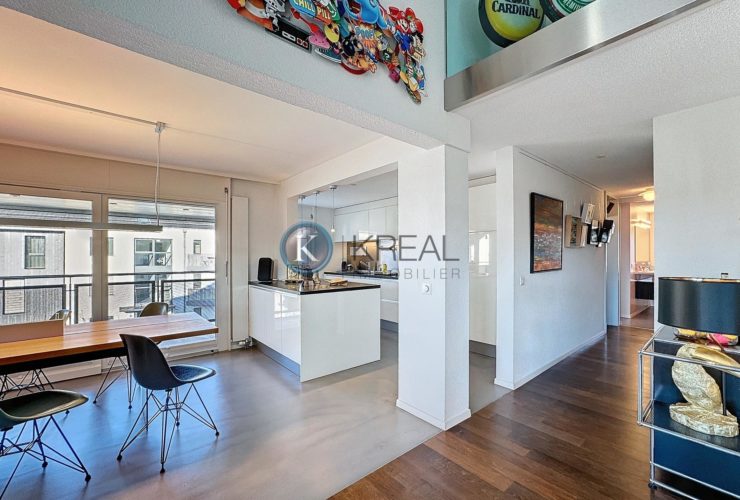 Magnifique duplex 5.5 pièces rénové avec goût : espace et lumière au rendez-vous !