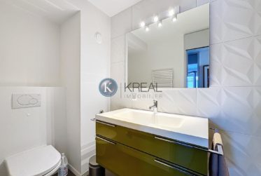 Magnifique duplex 5.5 pièces rénové avec goût : espace et lumière au rendez-vous !