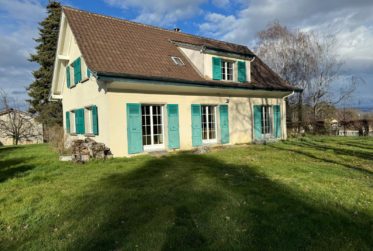 Une maison familiale pleine de charme à Lonay, avec potentiel rare d’agrandissement