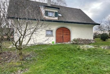 Une maison familiale pleine de charme à Lonay, avec potentiel rare d’agrandissement