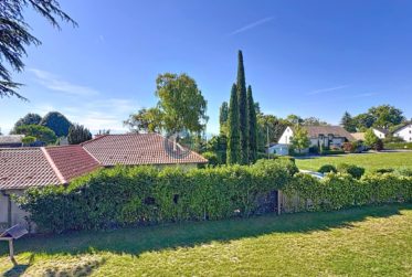 Opportunité rare : appartement avec terrasse dans une PPE rénovée, à 100 m du lac