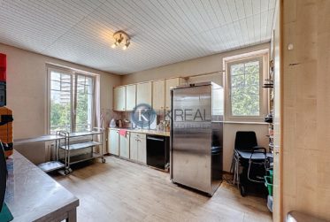 330 m² de charme et de potentiel avec jardin privatif à Lausanne