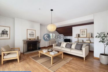 Appartement de charme au dernier étage, à deux pas du lac Léman !
