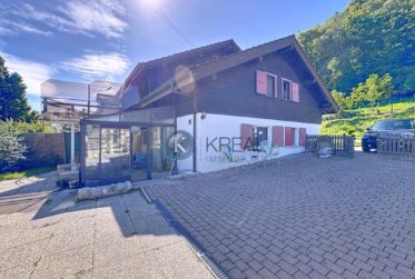 Spacieuse maison individuelle avec deux logements et grand potentiel