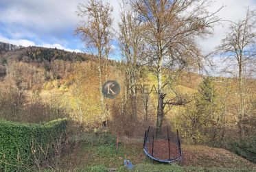 Superbe villa mitoyenne, prestations de qualité et emplacement privilégié