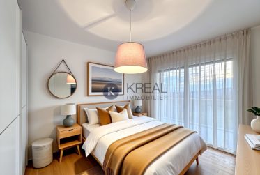 Standing et confort : 4.5 pièces moderne avec terrasse et vue imprenable sur le lac