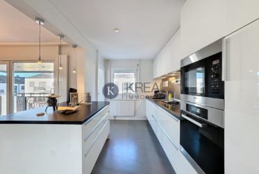 Magnifique duplex 5.5 pièces rénové avec goût : espace et lumière au rendez-vous !