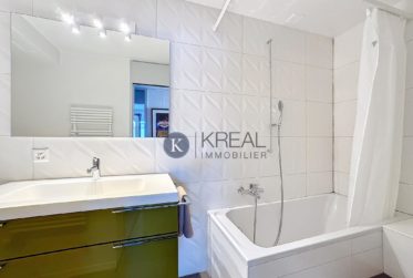 Magnifique duplex 5.5 pièces rénové avec goût : espace et lumière au rendez-vous !