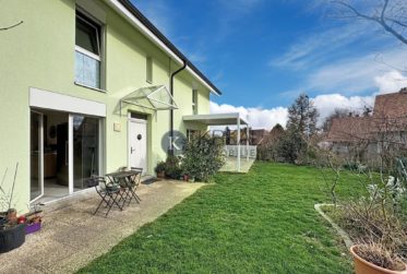 YENS - Superbe maison jumelée de 5.5 pièces avec jardin et terrasses