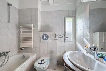 YENS - Superbe maison jumelée de 5.5 pièces avec jardin et terrasses