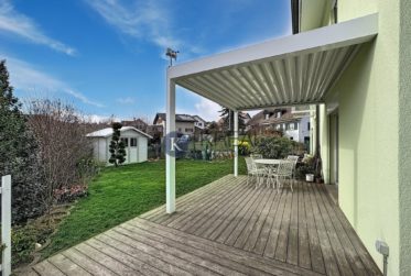 YENS - Superbe maison jumelée de 5.5 pièces avec jardin et terrasses