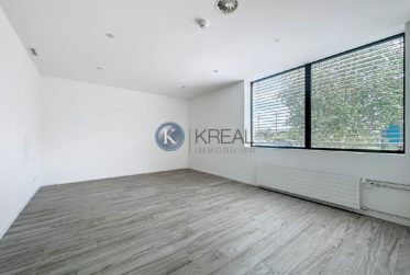 Opportunité unique espace de stockage neuf et aménagé