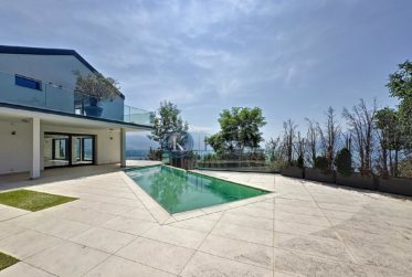 Propriété d’exception – Vue panoramique et prestations haut de gamme