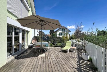 YENS - Superbe maison jumelée de 5.5 pièces avec jardin et terrasses