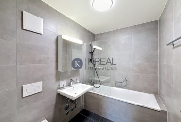 Bel appartement de 2.5 pièces au dernier étage d’une PPE récente
