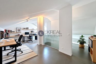 Magnifique duplex 5.5 pièces rénové avec goût : espace et lumière au rendez-vous !
